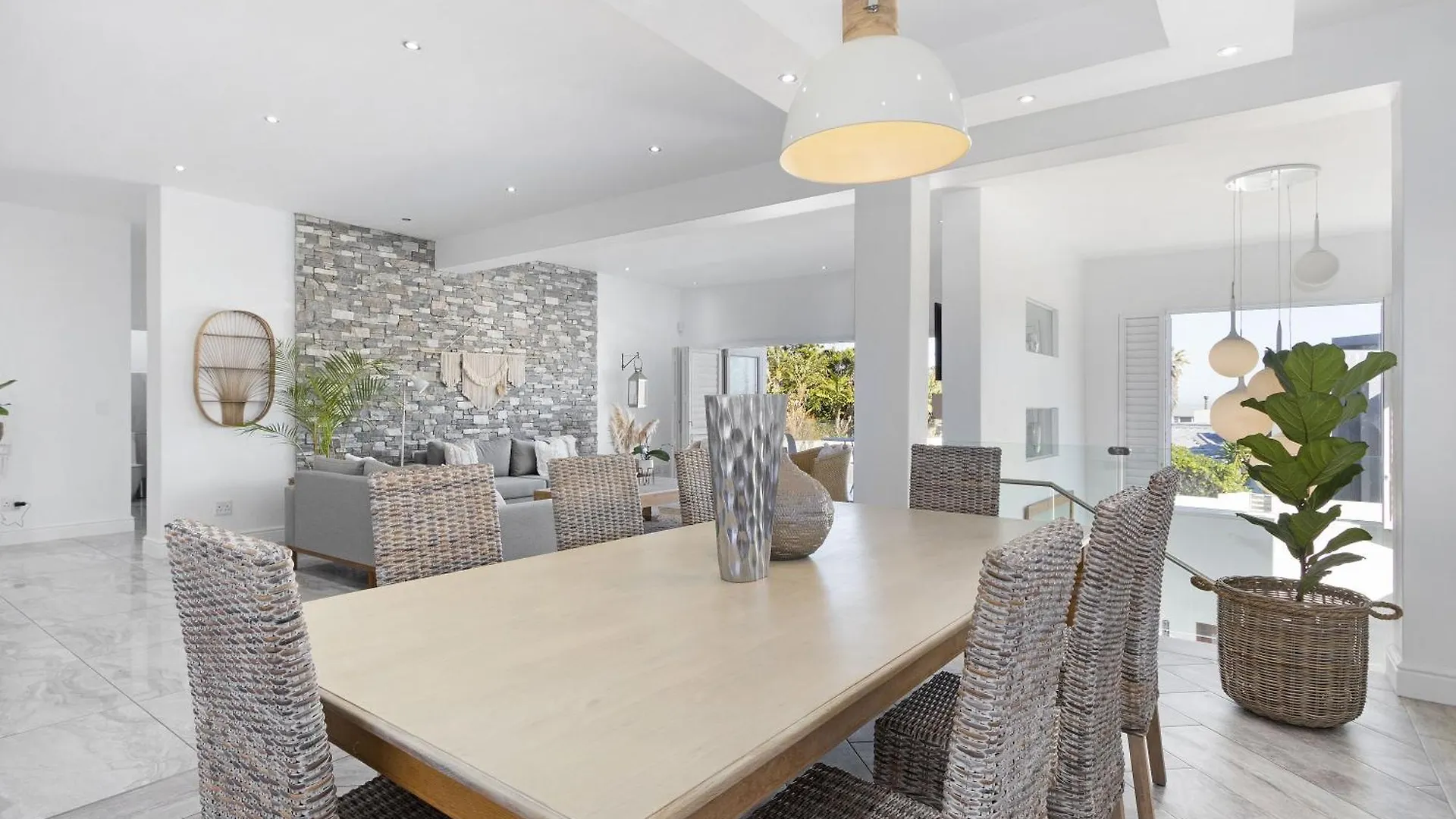 Endless Summer Beach House By Host Agents Bloubergstrand