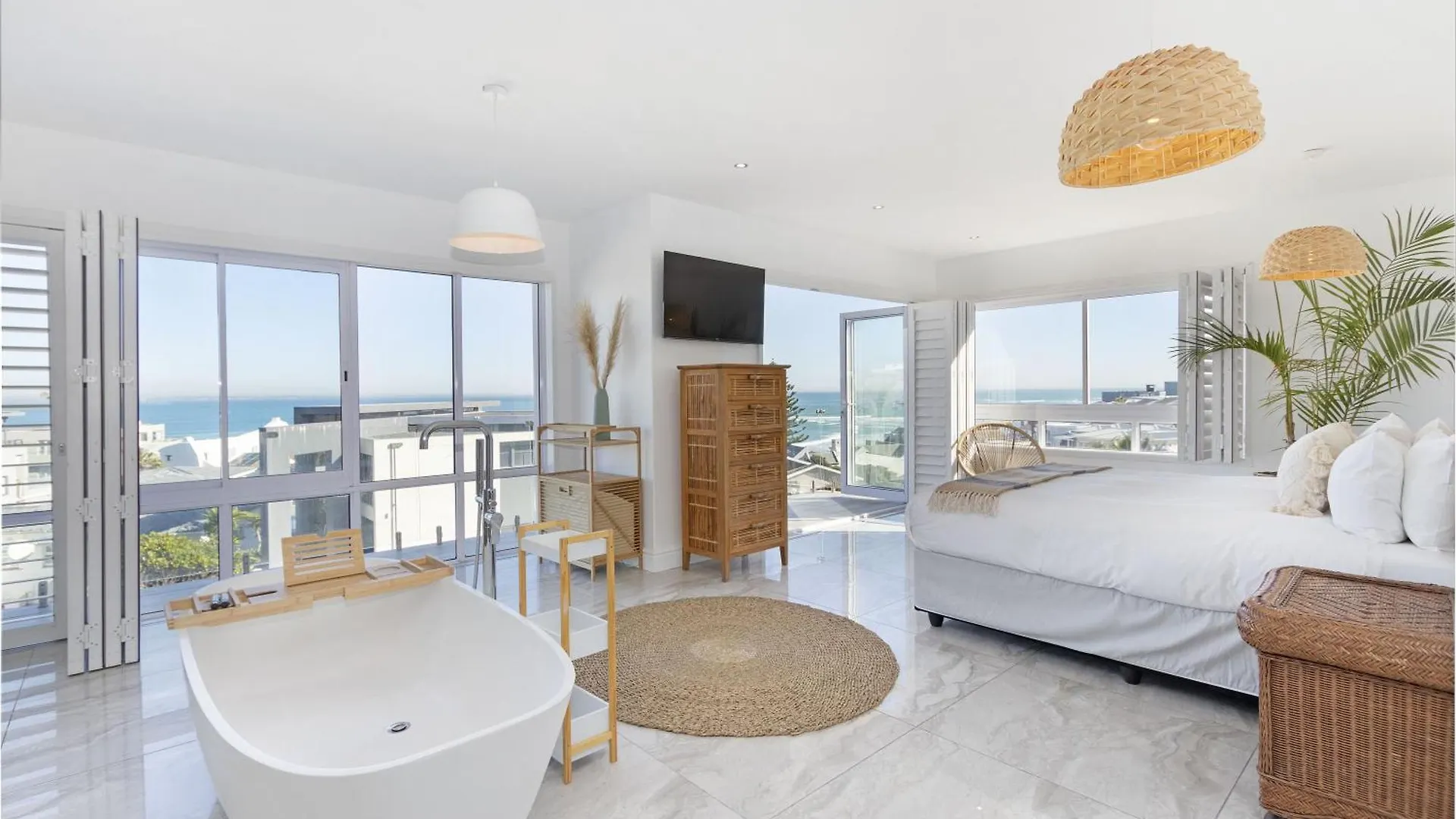 Endless Summer Beach House By Host Agents Bloubergstrand Güney Afrika