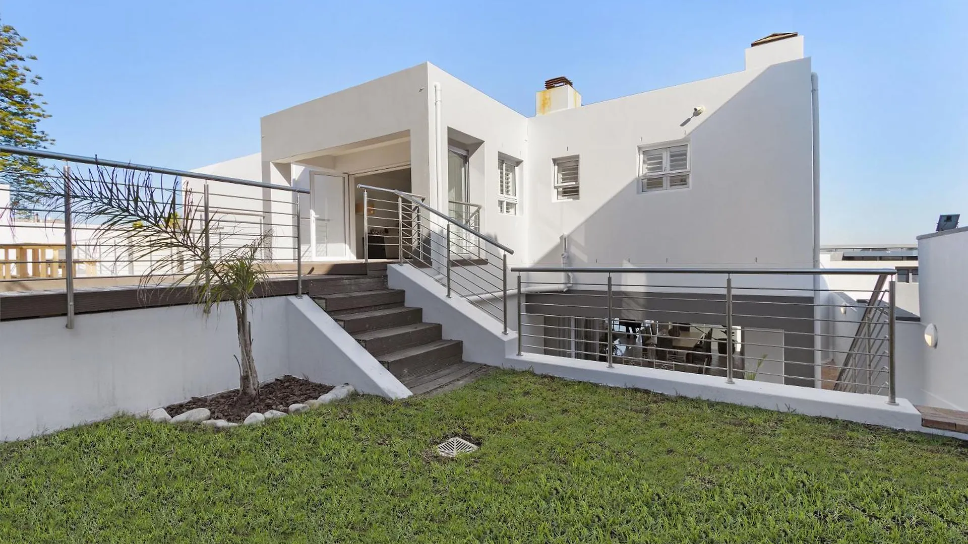 Endless Summer Beach House By Host Agents Bloubergstrand Villa